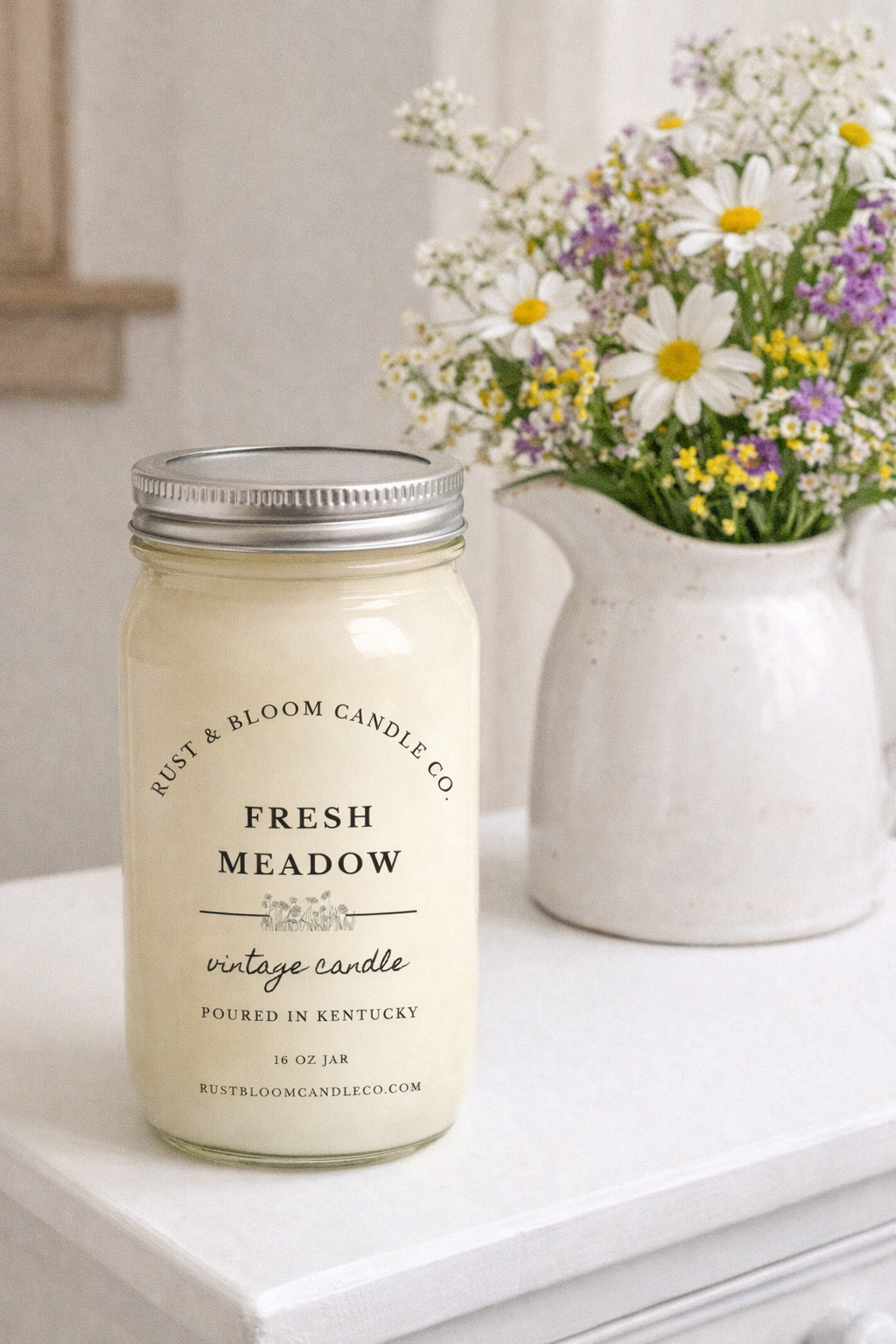 Fresh Meadow 16 Oz Candle | Farmhouse World