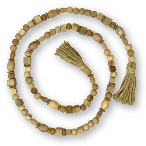 Neutral bead garland for fall and Christmas decorating