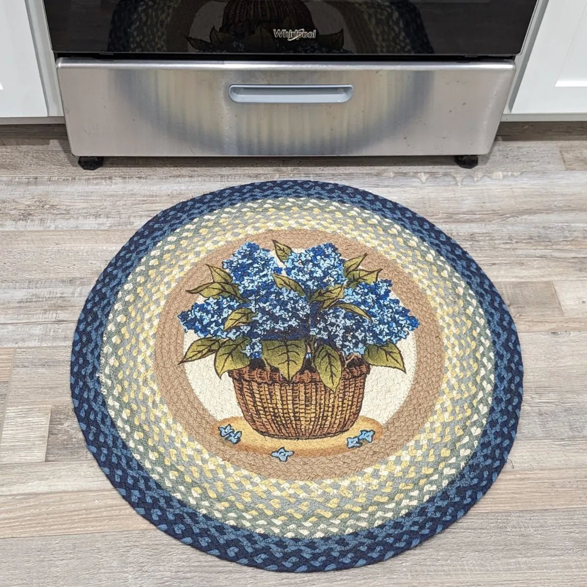 Blue Hydrangea Round Rug | Farmhouse World