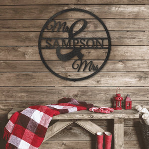 Personalized Mr and Mrs Round Monogram Metal Sign | Farmhouse World